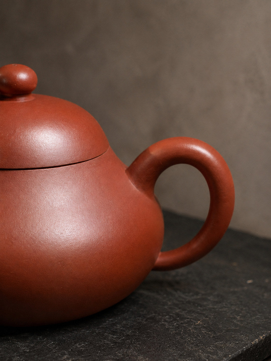 Handmade Aili Yixing Zisha Teapot – Dahongpao Clay, 150ml