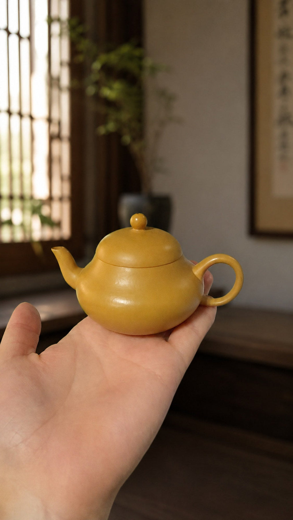 Aili Yixing Zisha Teapot – Golden Zhuni Clay, 100ml