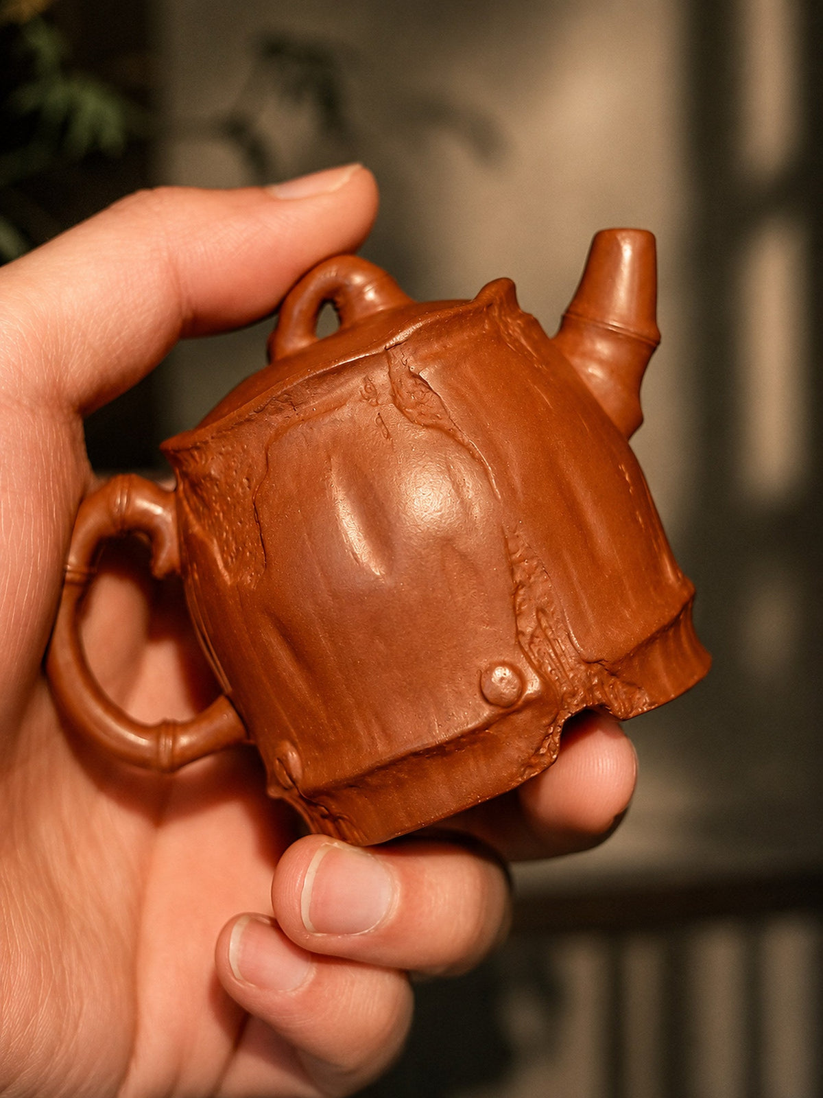 Handmade Artisan Design Yixing Zisha Teapot – Dicaoqing Zini Clay, 100ml