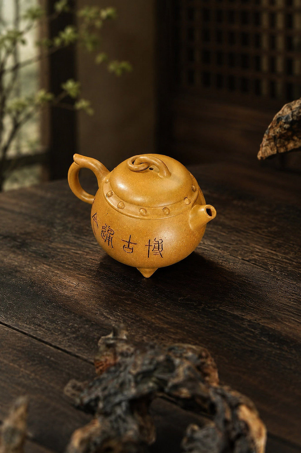 Handmade Artisan Design Yixing Zisha Teapot – Golden Duanni Clay, 130ml