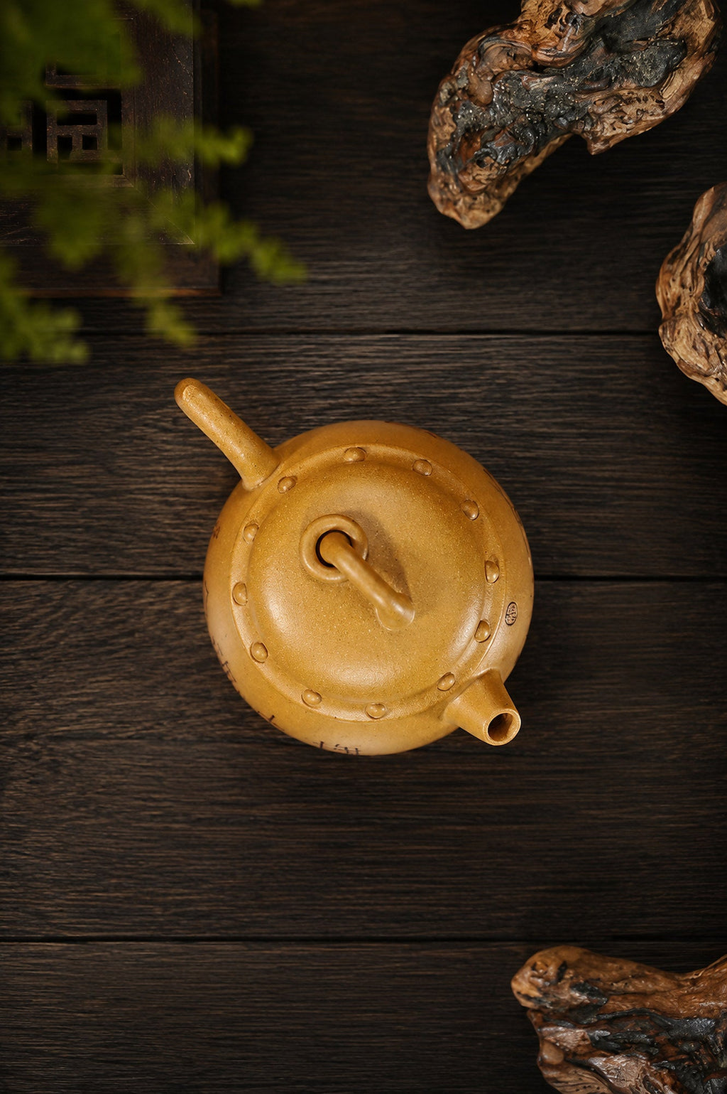 Handmade Artisan Design Yixing Zisha Teapot – Golden Duanni Clay, 130ml