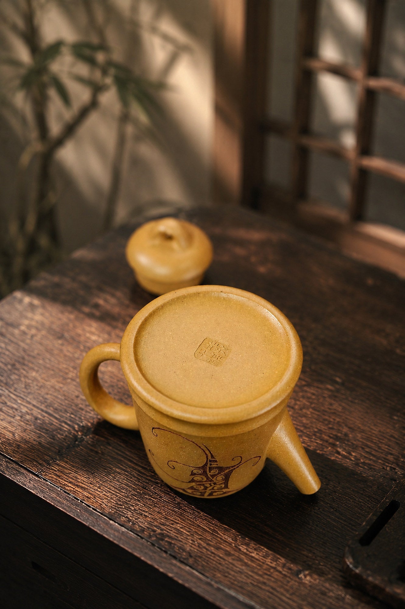 Handmade Artisan Design Yixing Zisha Teapot – Golden Duanni Clay, 90ml