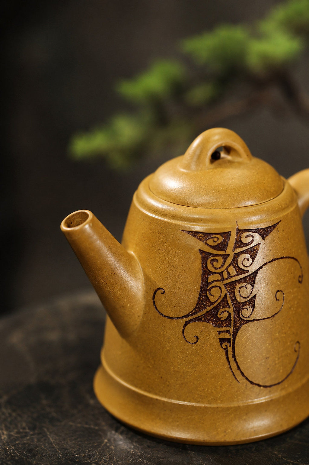 Handmade Artisan Design Yixing Zisha Teapot – Golden Duanni Clay, 90ml