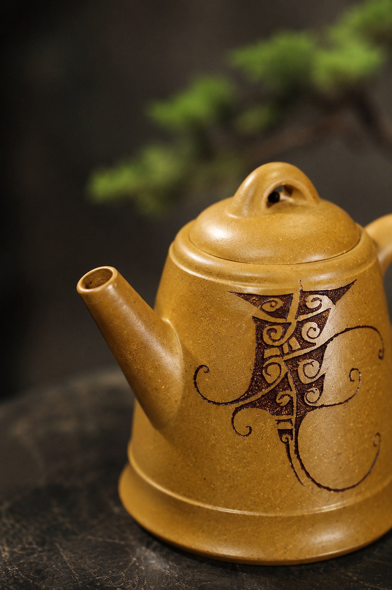 Handmade Artisan Design Yixing Zisha Teapot – Golden Duanni Clay, 90ml