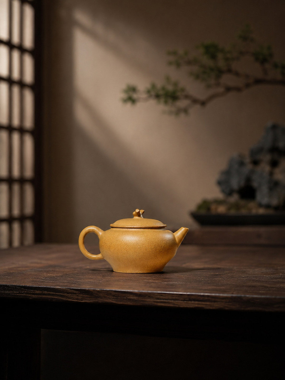Handmade Artisan Design Yixing Zisha Teapot – Golden Duanni Clay, 85ml