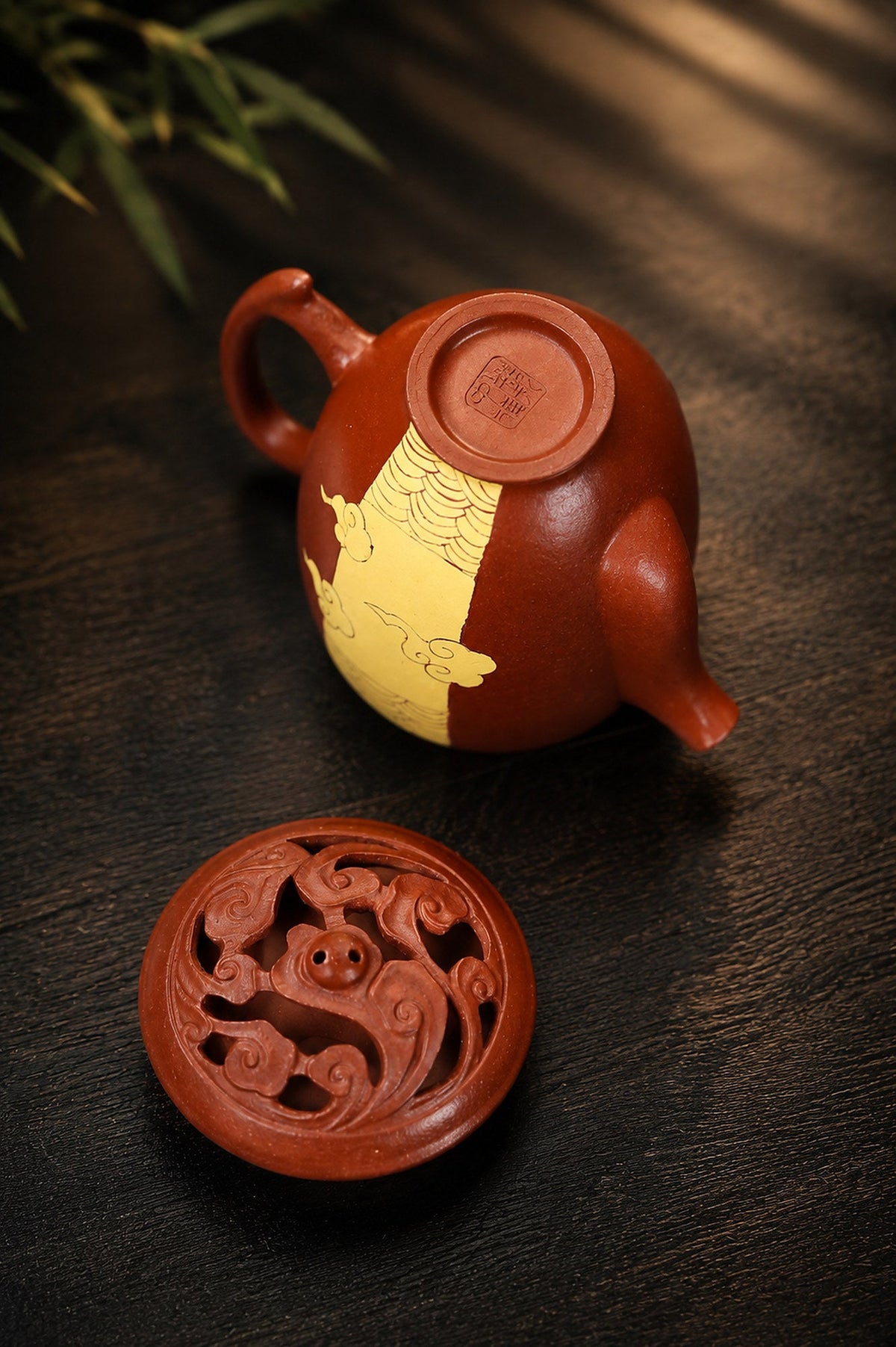 Handmade Artisan Design Yixing Zisha Teapot – Jiangponi Clay, 180ml
