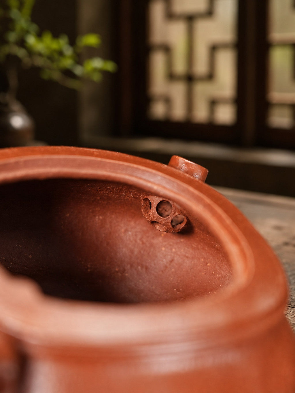 Handmade Artisan Design Yixing Zisha Teapot – Jiangponi Clay, 140ml