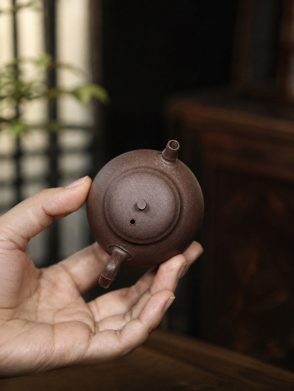 Handmade Artisan Design Yixing Zisha Teapot – Qinghui Duanni Clay, 110ml