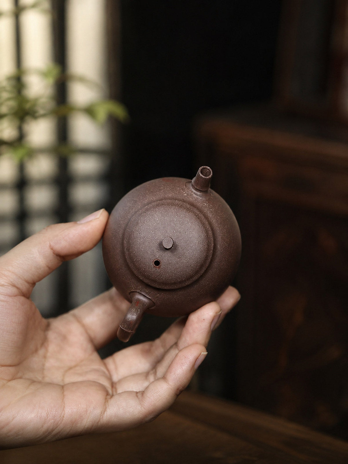 Handmade Artisan Design Yixing Zisha Teapot – Qinghui Duanni Clay, 110ml
