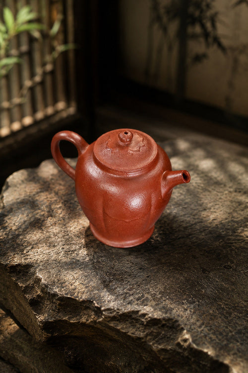Handmade Artisan Design Yixing Zisha Teapot – Red Jiangponi Clay, 90ml