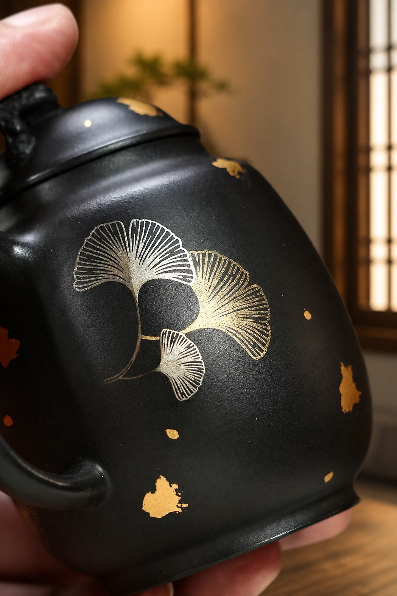 Artisan Design Yixing Zisha Teapot – Reduction-Fired Zhuni Clay, 180ml