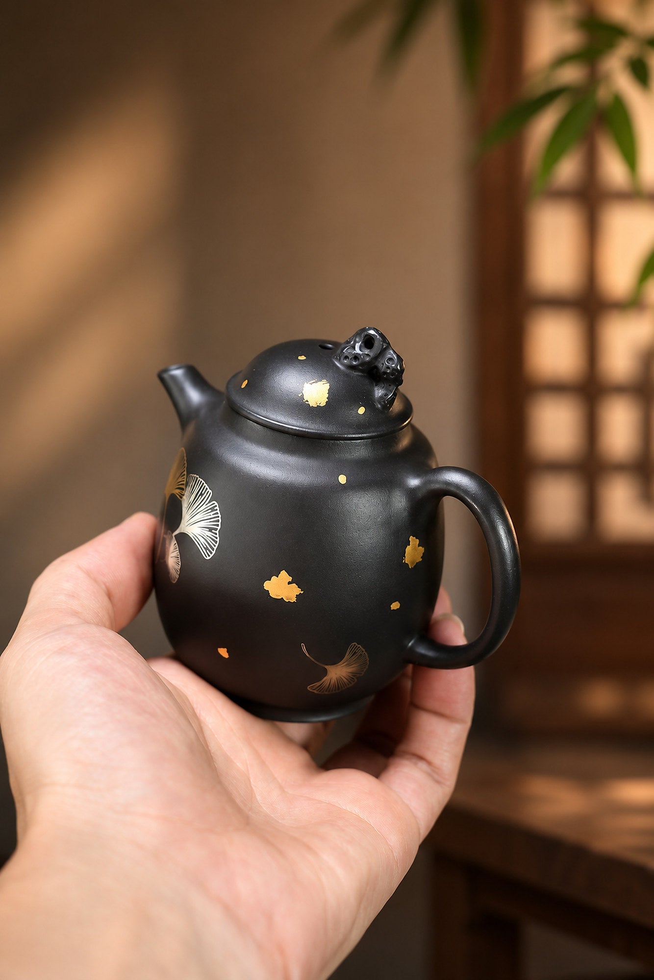 Artisan Design Yixing Zisha Teapot – Reduction-Fired Zhuni Clay, 180ml