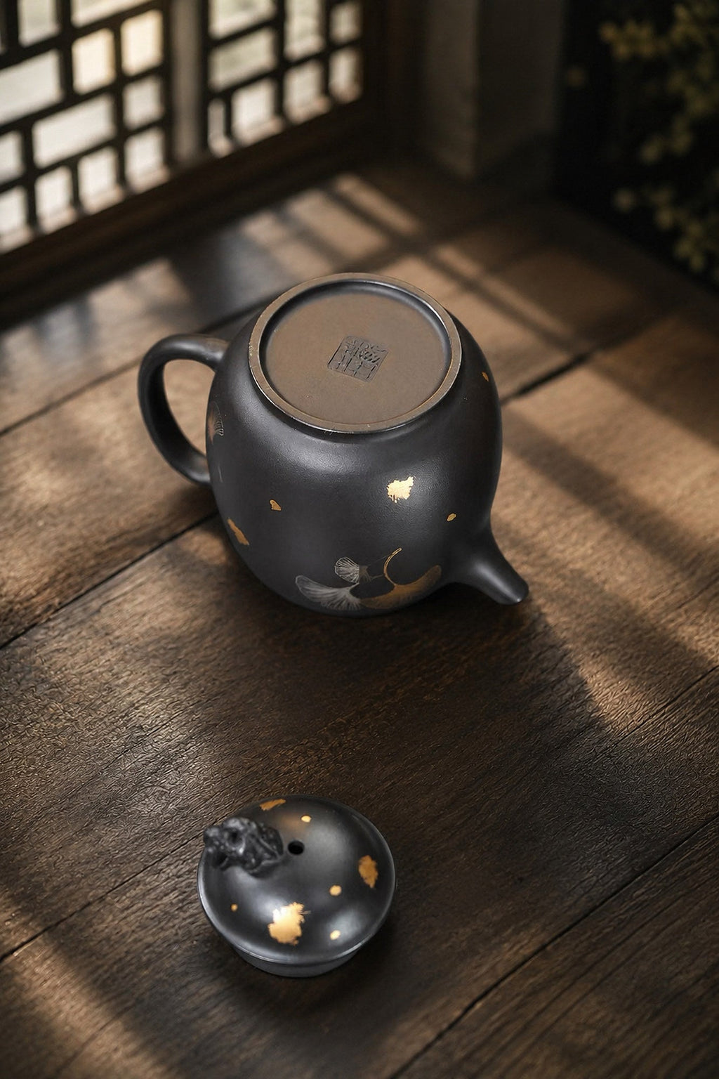 Artisan Design Yixing Zisha Teapot – Reduction-Fired Zhuni Clay, 180ml