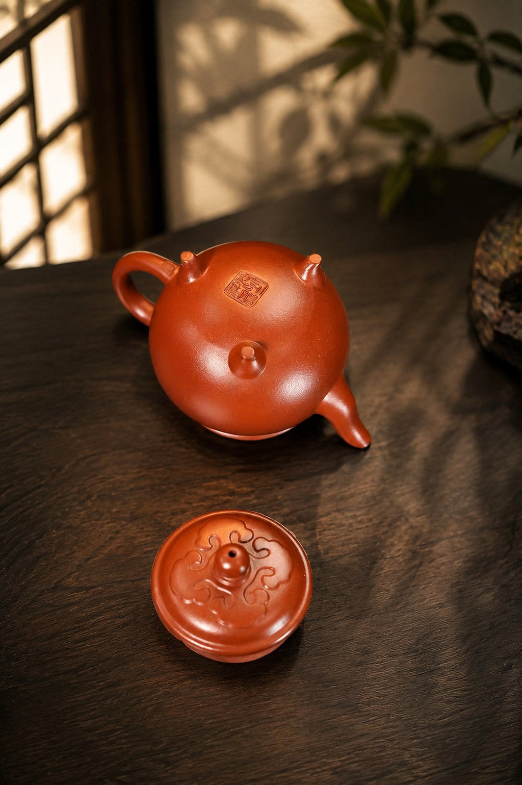 Handmade Da Bin Ru Yi Yixing Zisha Teapot – Xiao Hongni Clay, 110ml