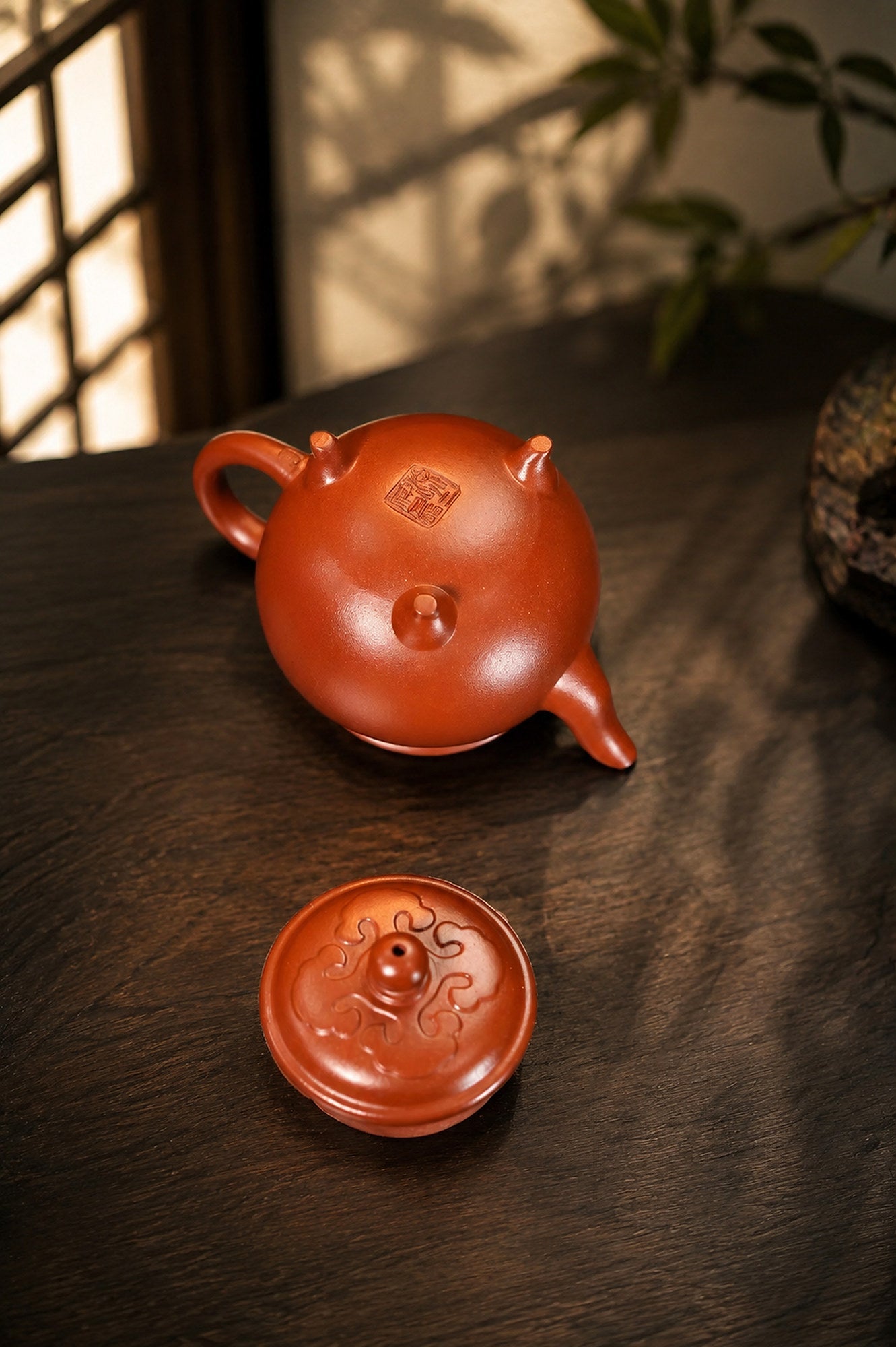 Handmade Da Bin Ru Yi Yixing Zisha Teapot – Xiao Hongni Clay, 110ml