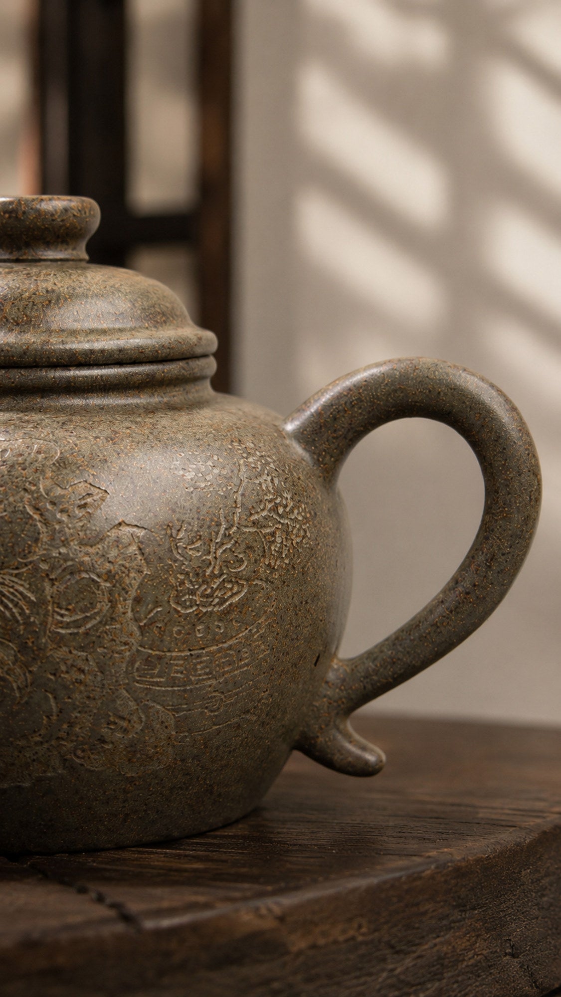 Da Bin Yuan Niu Yixing Zisha Teapot – Xiekeqing Clay, 200ml