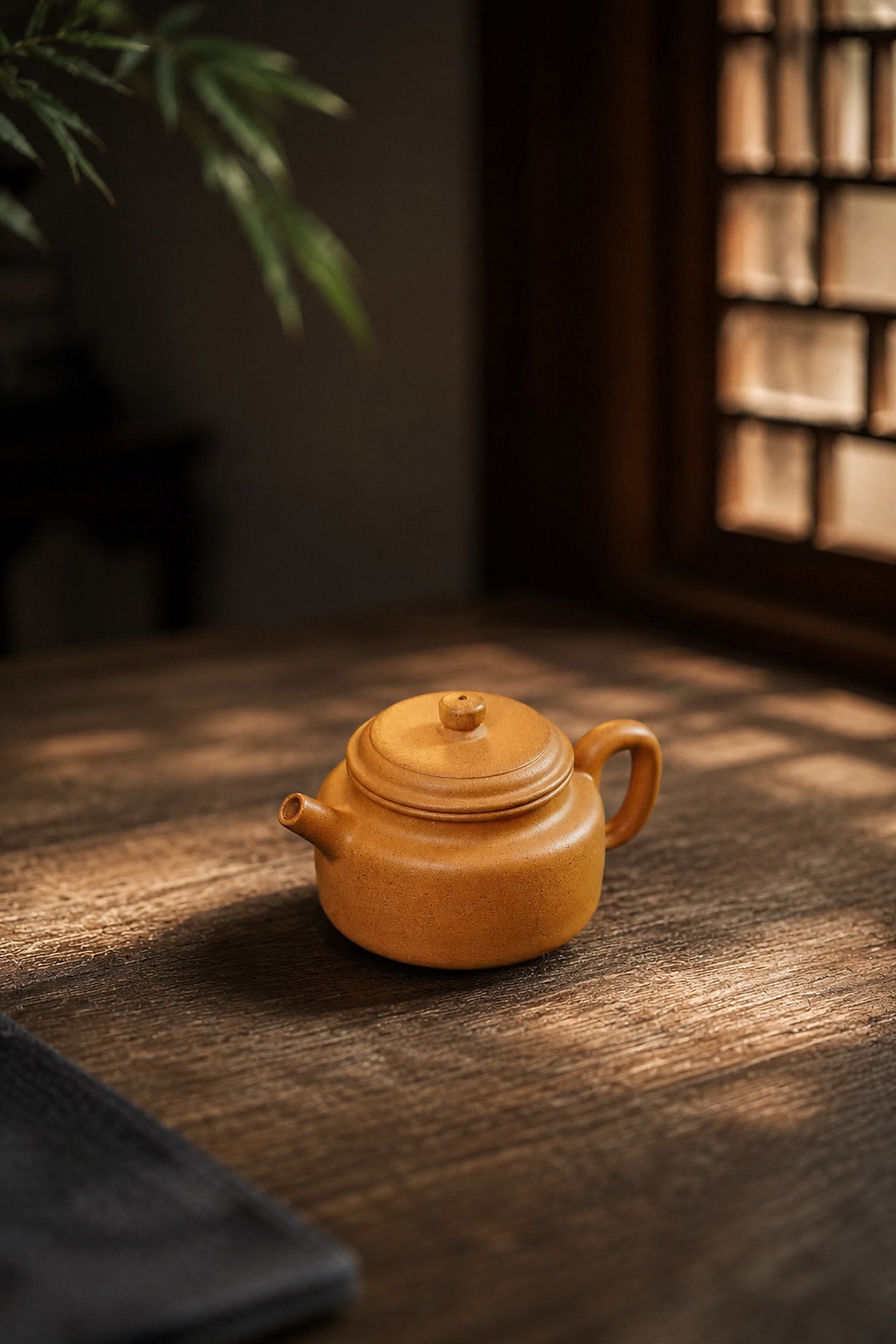 Handmade Dezhong Yixing Zisha Teapot – Golden Duanni Clay, 75ml
