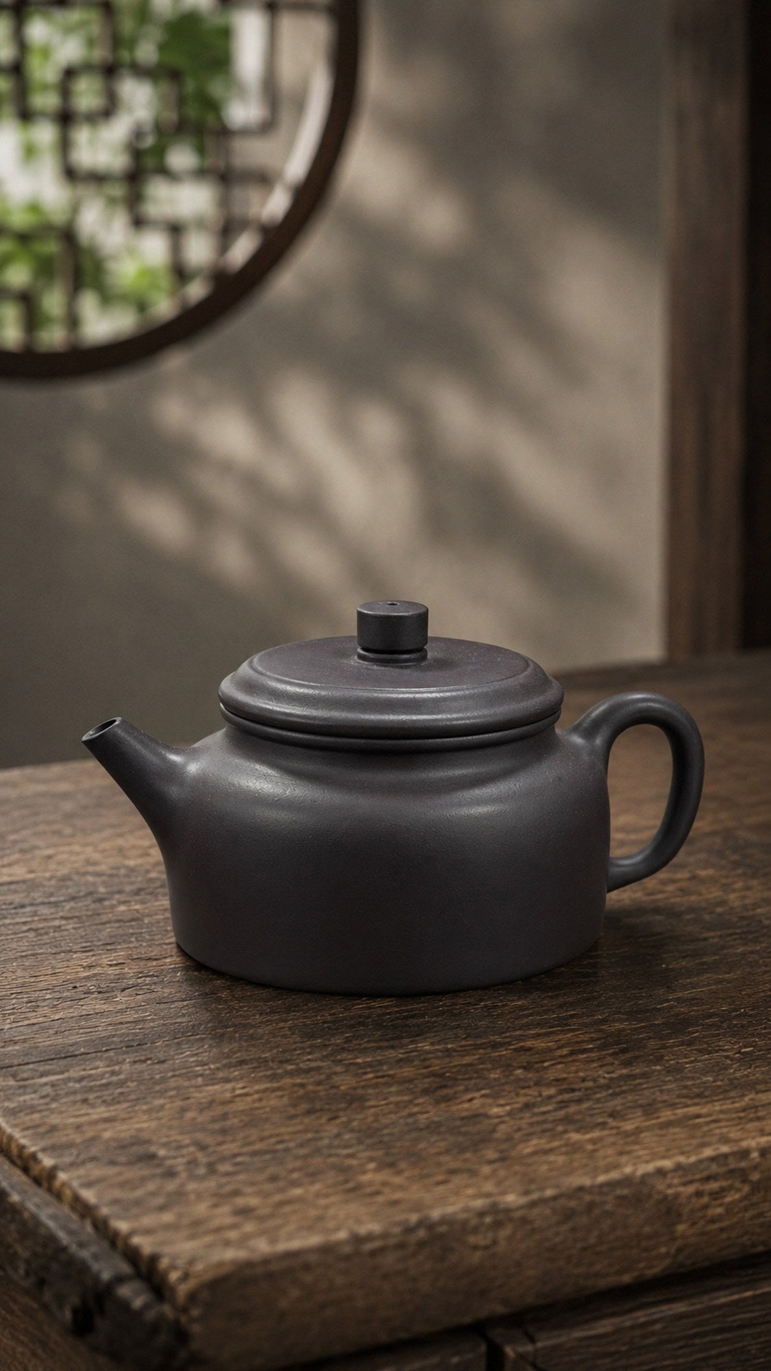 Handmade Dezhong Yixing Zisha Teapot – Hei Duntou Clay, 140ml