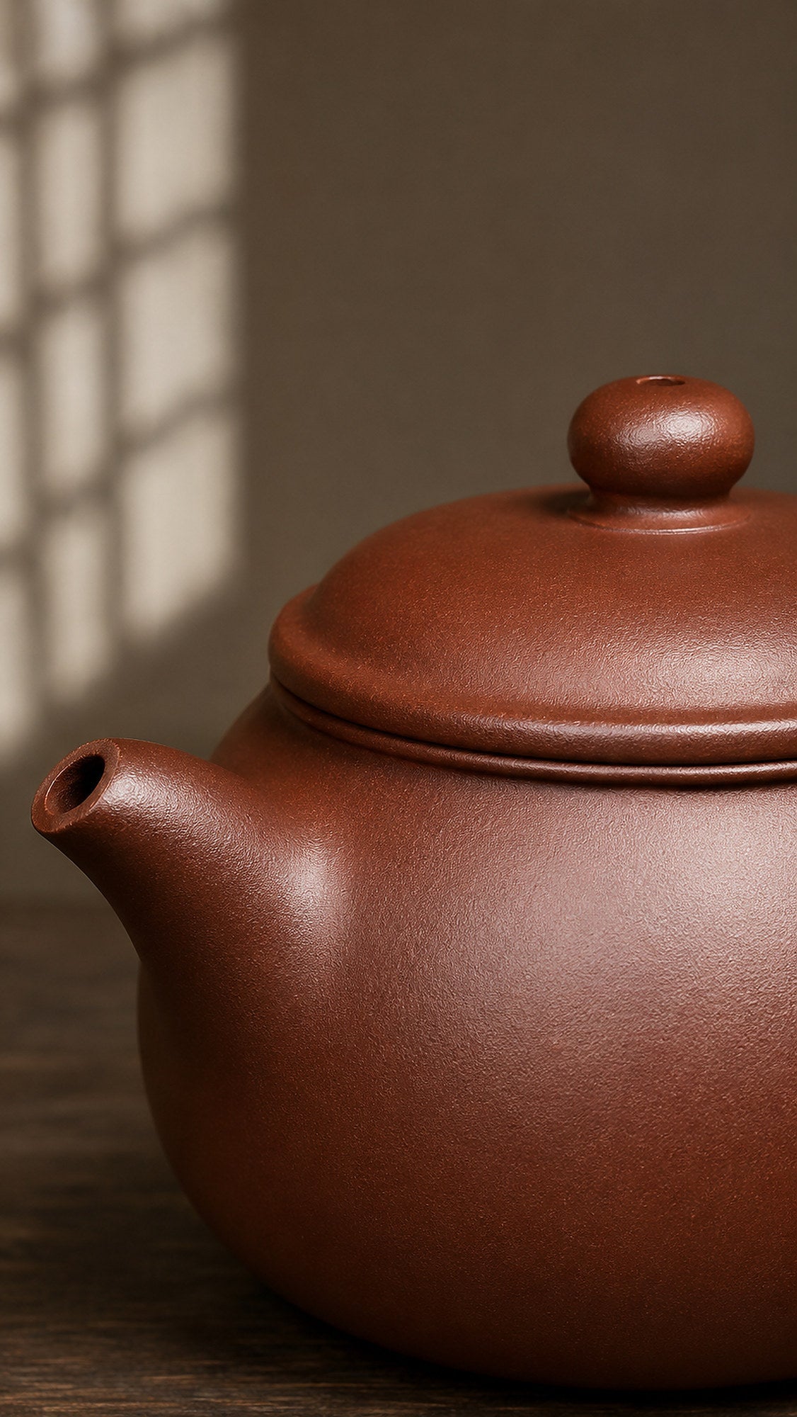 Handmade Dezhong Yixing Zisha Teapot – Shihong Clay, 220ml