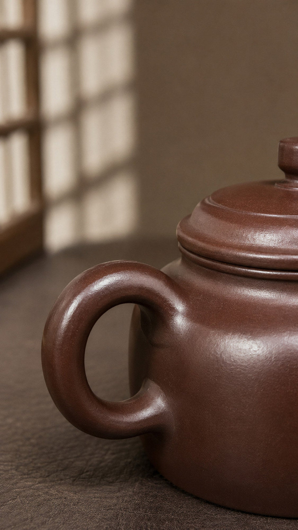 Handmade Dezhong Yixing Zisha Teapot – Shihong Clay, 220ml