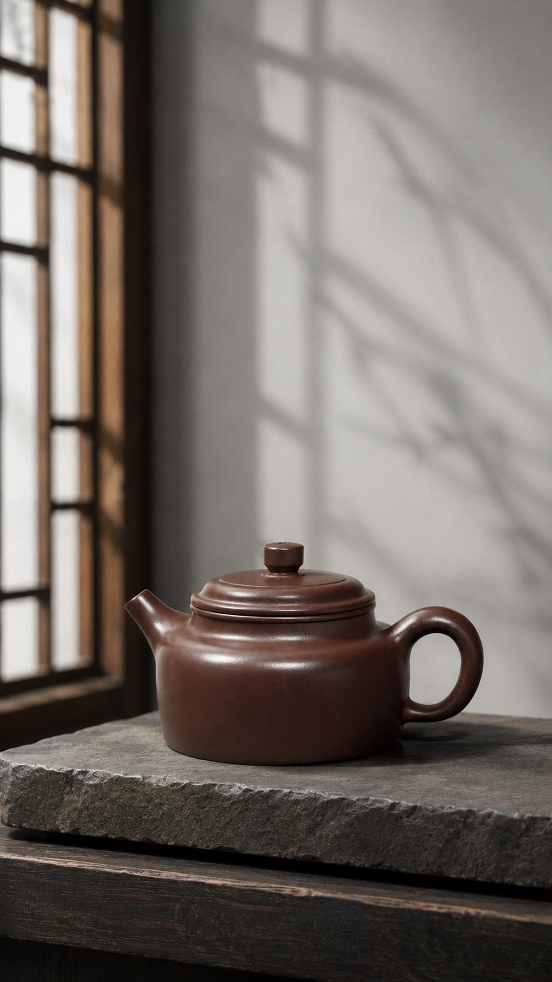 Handmade Dezhong Yixing Zisha Teapot – Shihong Clay, 220ml