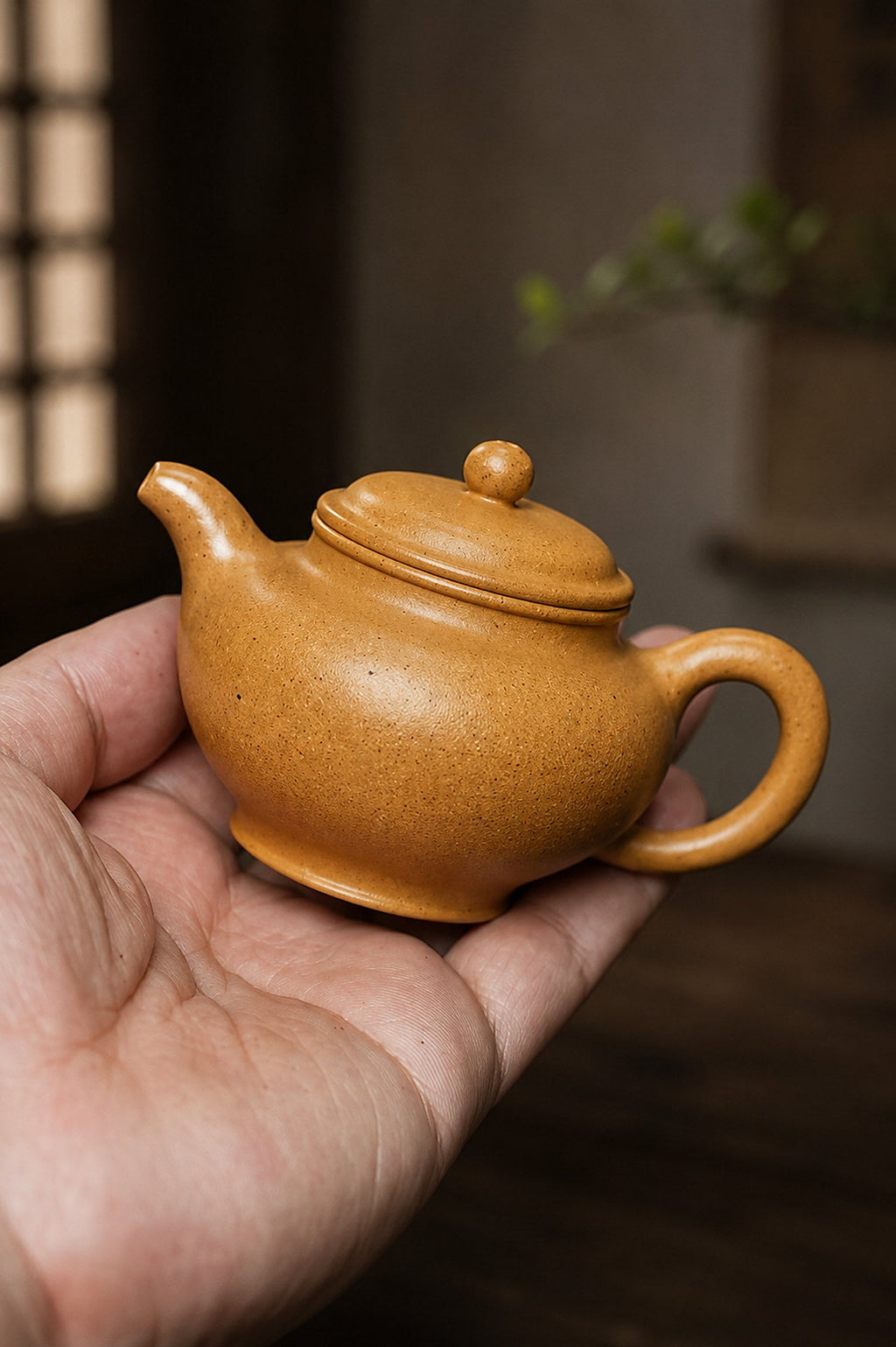 Handmade Duozhi Yixing Zisha Teapot – Golden Duanni Clay, 100ml