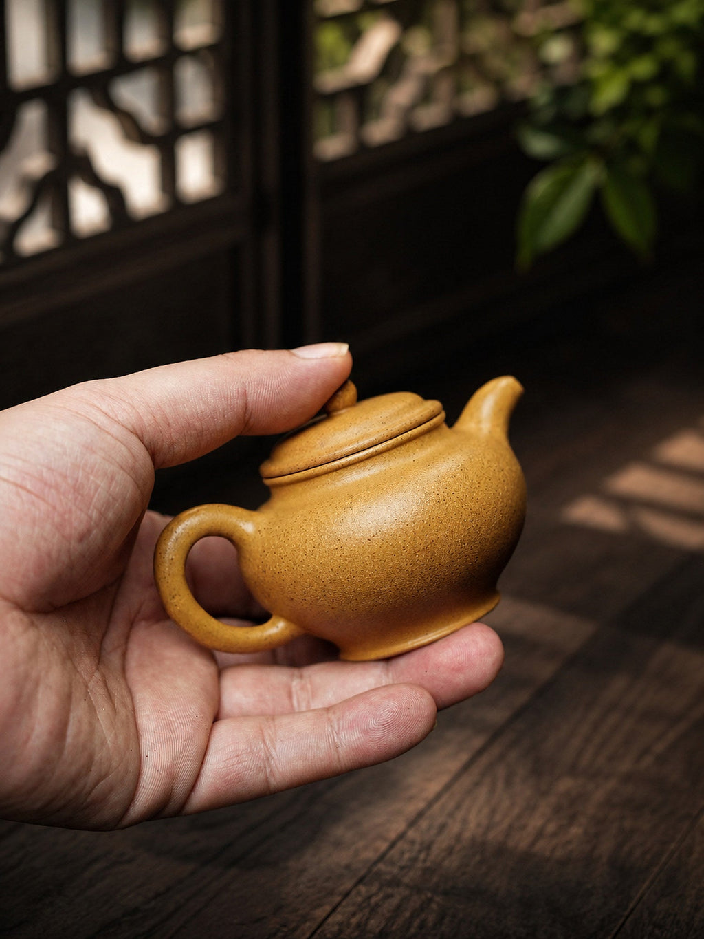 Handmade Duozhi Yixing Zisha Teapot – Golden Duanni Clay, 100ml