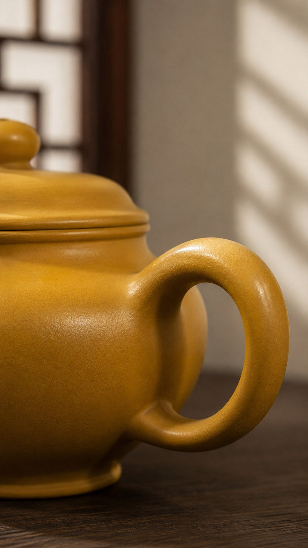 Handmade Duozhi Yixing Zisha Teapot – Golden Zhuni Clay, 180ml