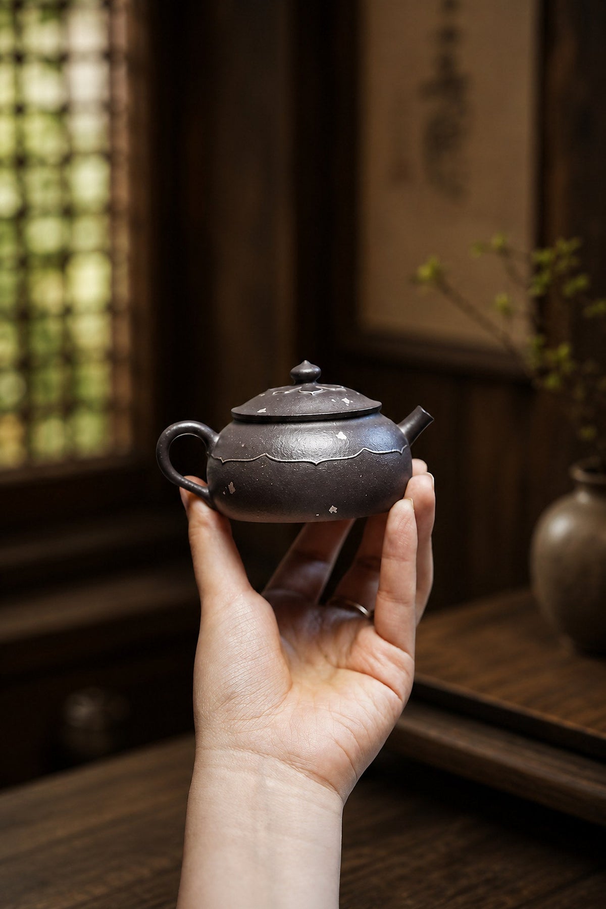 Handmade Fan Lian Wu Xiang Yixing Zisha Teapot – Tianqingni Clay, 100ml