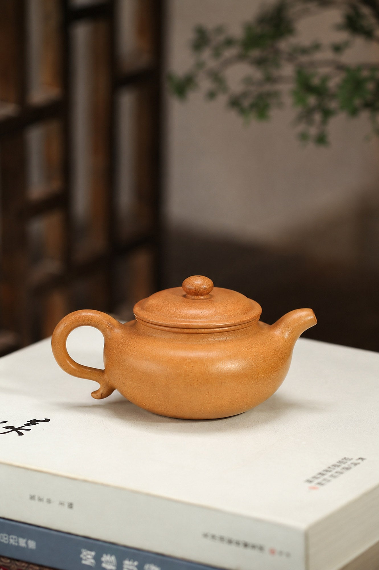 Handmade Fanggu Yixing Zisha Teapot – Golden Duanni Clay, 110ml