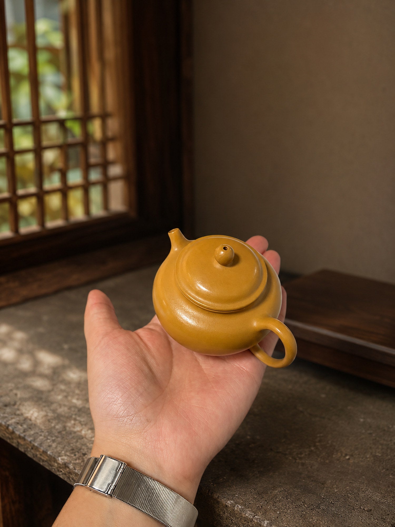 Gong Zhu Yixing Zisha Teapot – Golden Zhuni Clay, 100ml