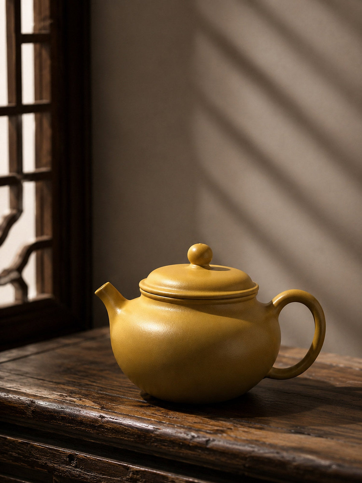 Gong Zhu Yixing Zisha Teapot – Golden Zhuni Clay, 100ml