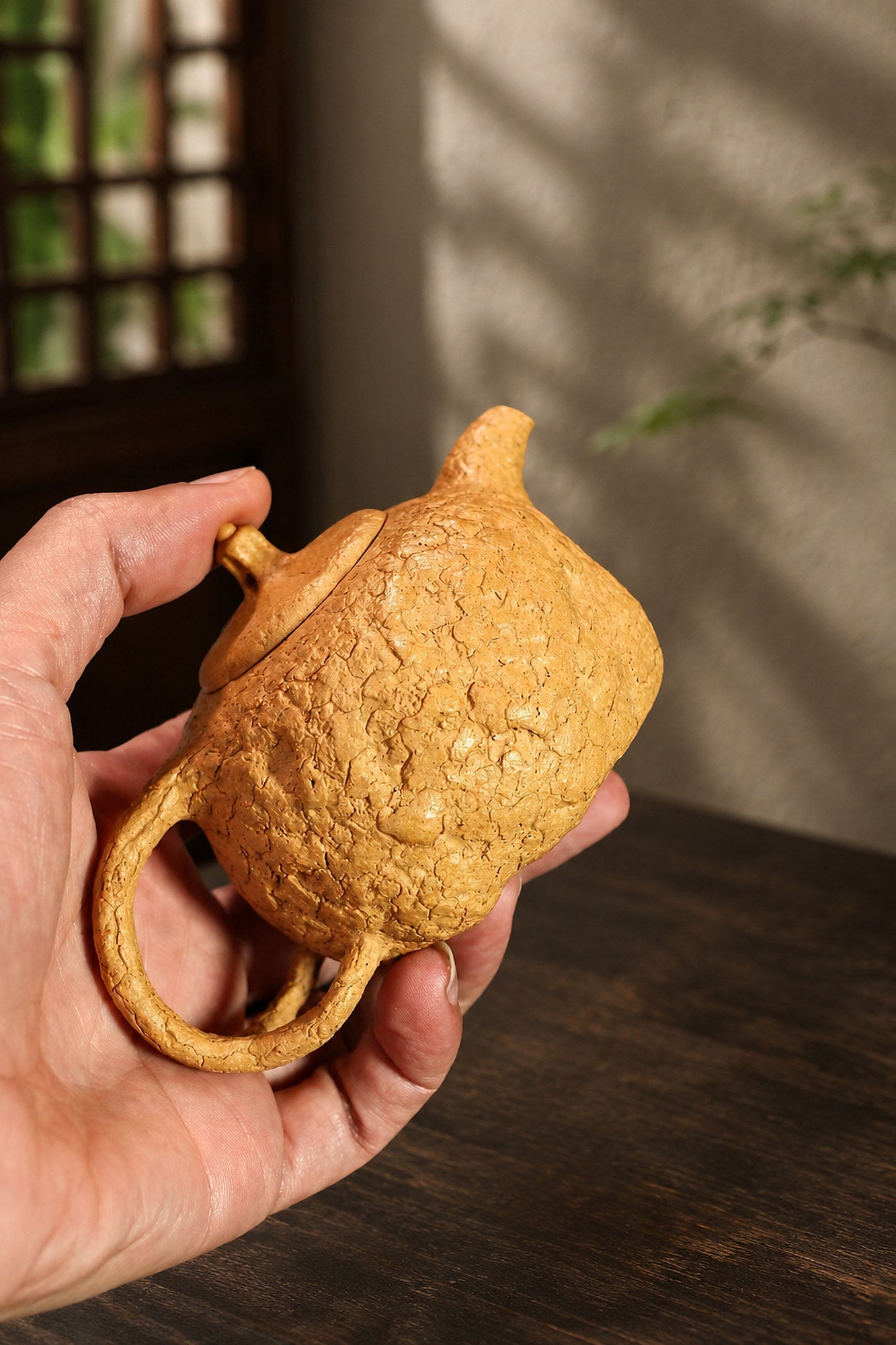 Handmade Gongchun Yixing Zisha Teapot – Golden Duanni Clay, 160ml