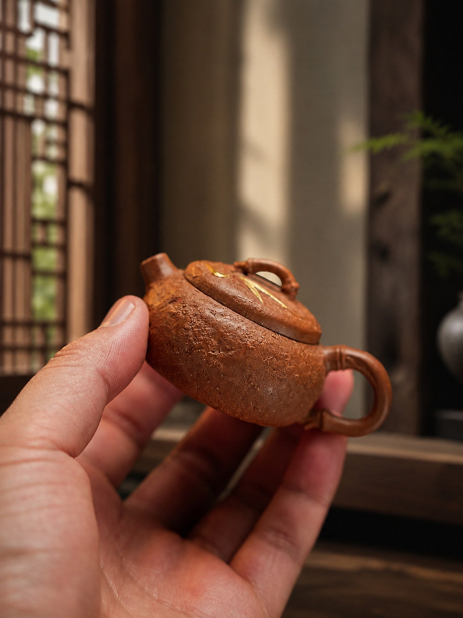 Gongchun Yixing Zisha Teapot – Yellow Jiangponi Clay, 50ml
