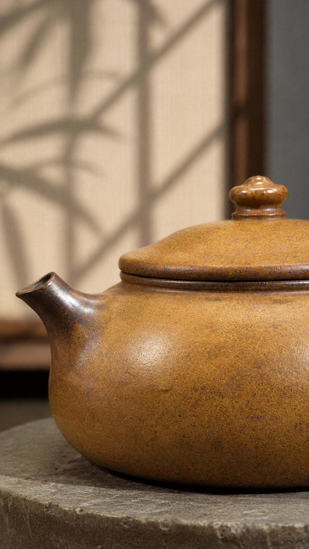 Han Jiang Yixing Zisha Teapot – Golden Duanni Clay, 200ml