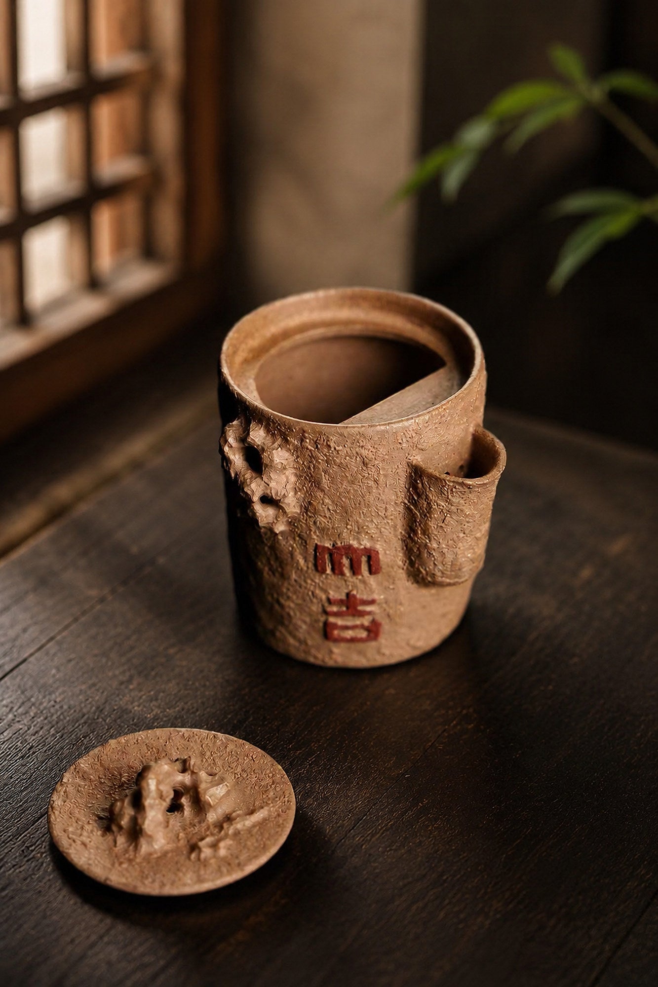 Handmade Hand-Grip Form Yixing Zisha Teapot – Duanni Clay, 100ml