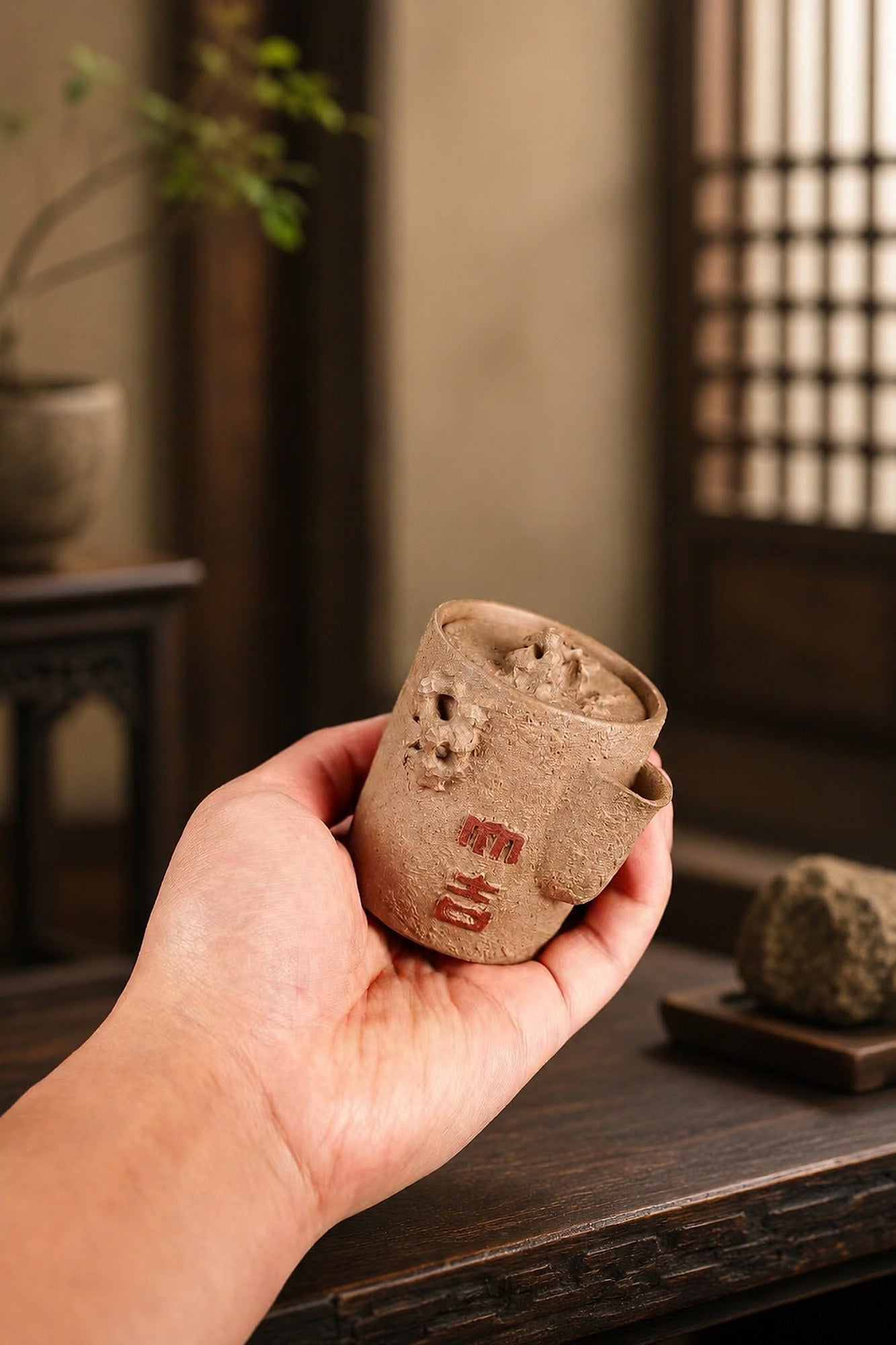 Handmade Hand-Grip Form Yixing Zisha Teapot – Duanni Clay, 100ml