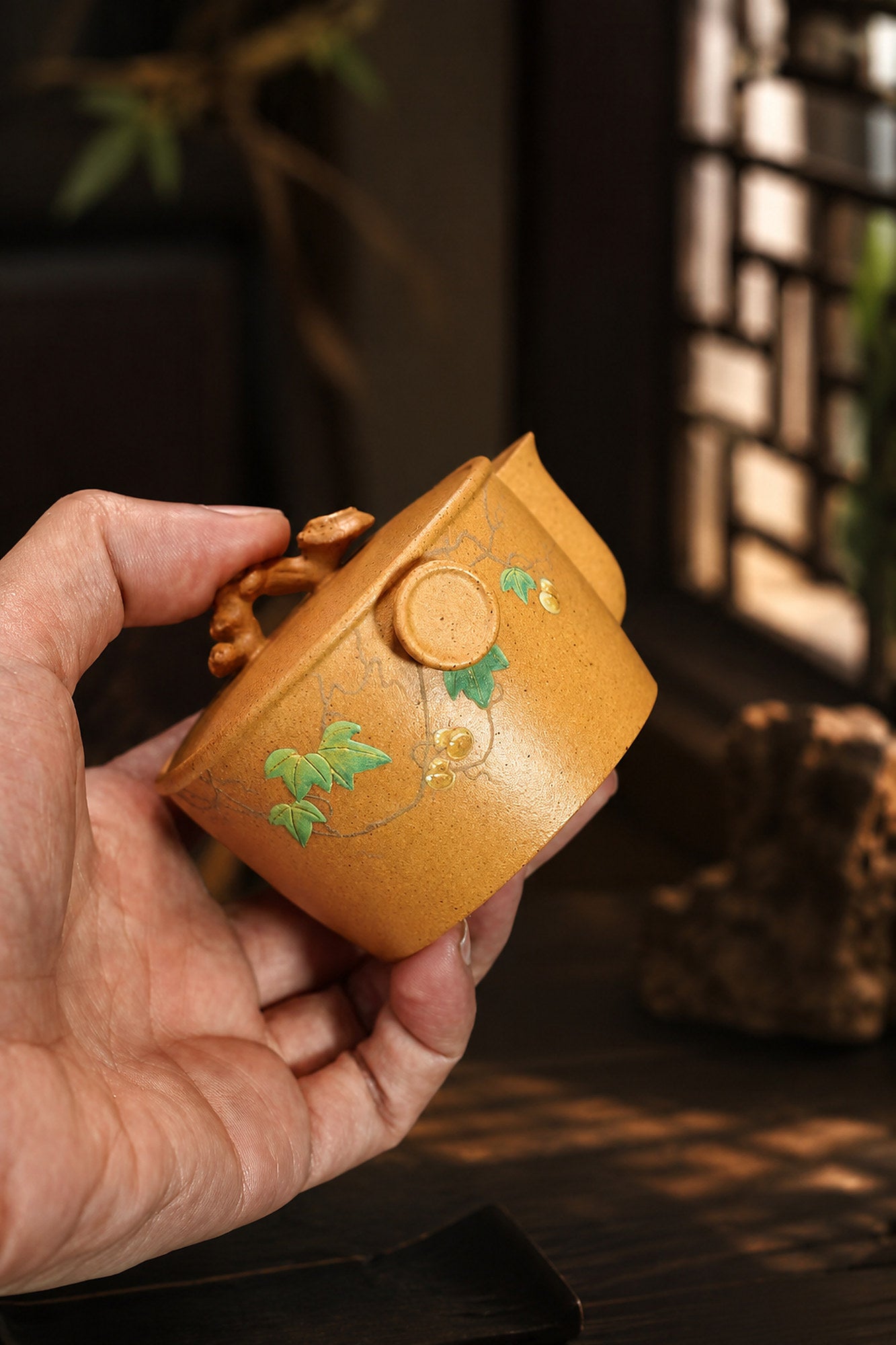 Hand-Grip Form Yixing Zisha Teapot – Duanni Clay, 140ml
