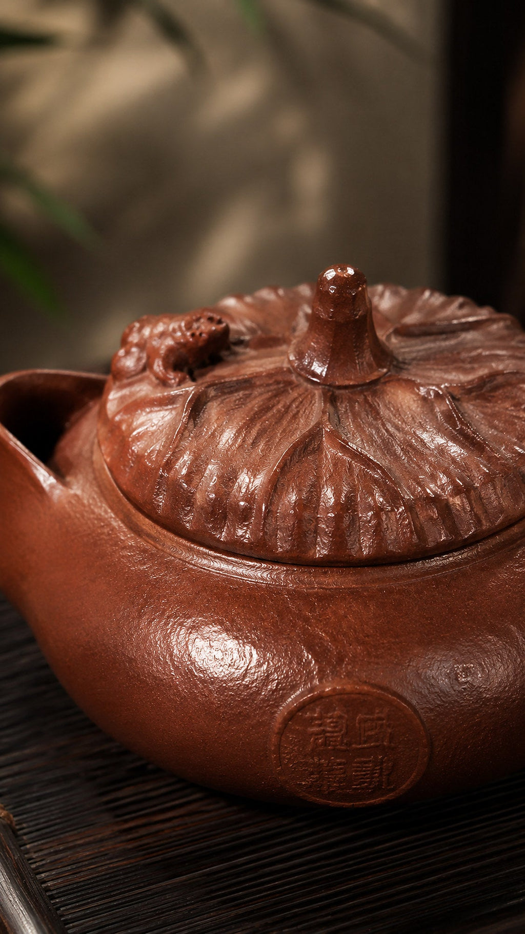 Hand-Grip Form Yixing Zisha Teapot – Jiangponi Clay, 140ml