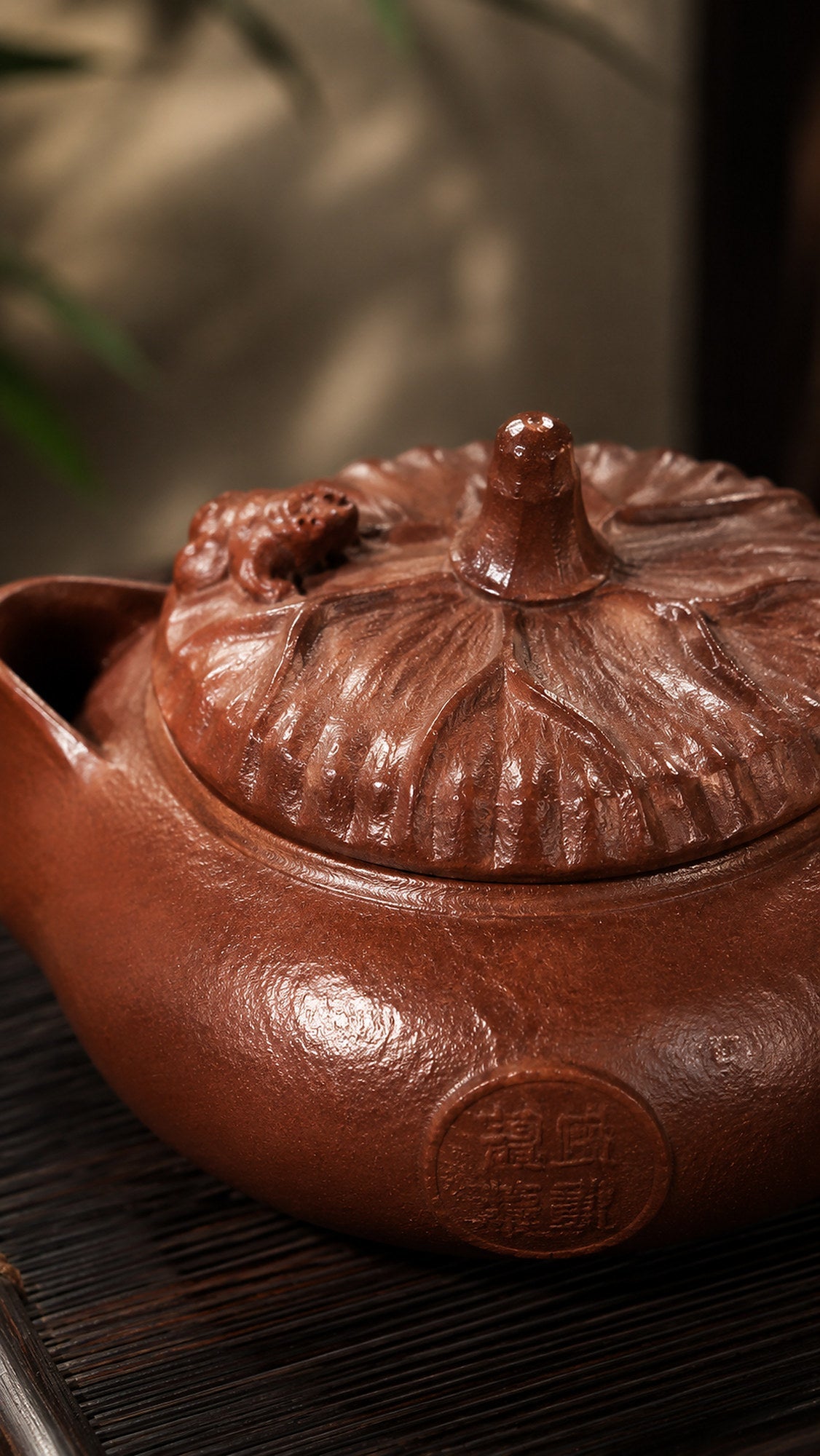 Hand-Grip Form Yixing Zisha Teapot – Jiangponi Clay, 140ml