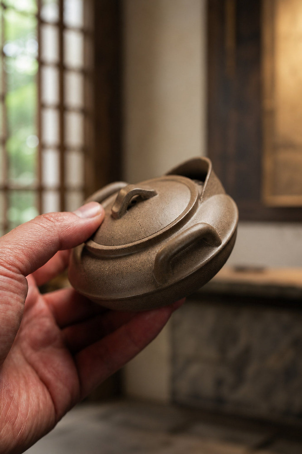 Handmade Hand-Grip Form Yixing Zisha Teapot – Songhua Duanni Clay, 140ml
