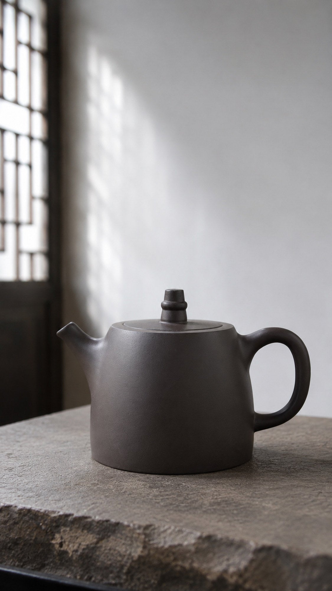 Handmade Handuo Yixing Zisha Teapot – Hei Duntou Clay, 260ml