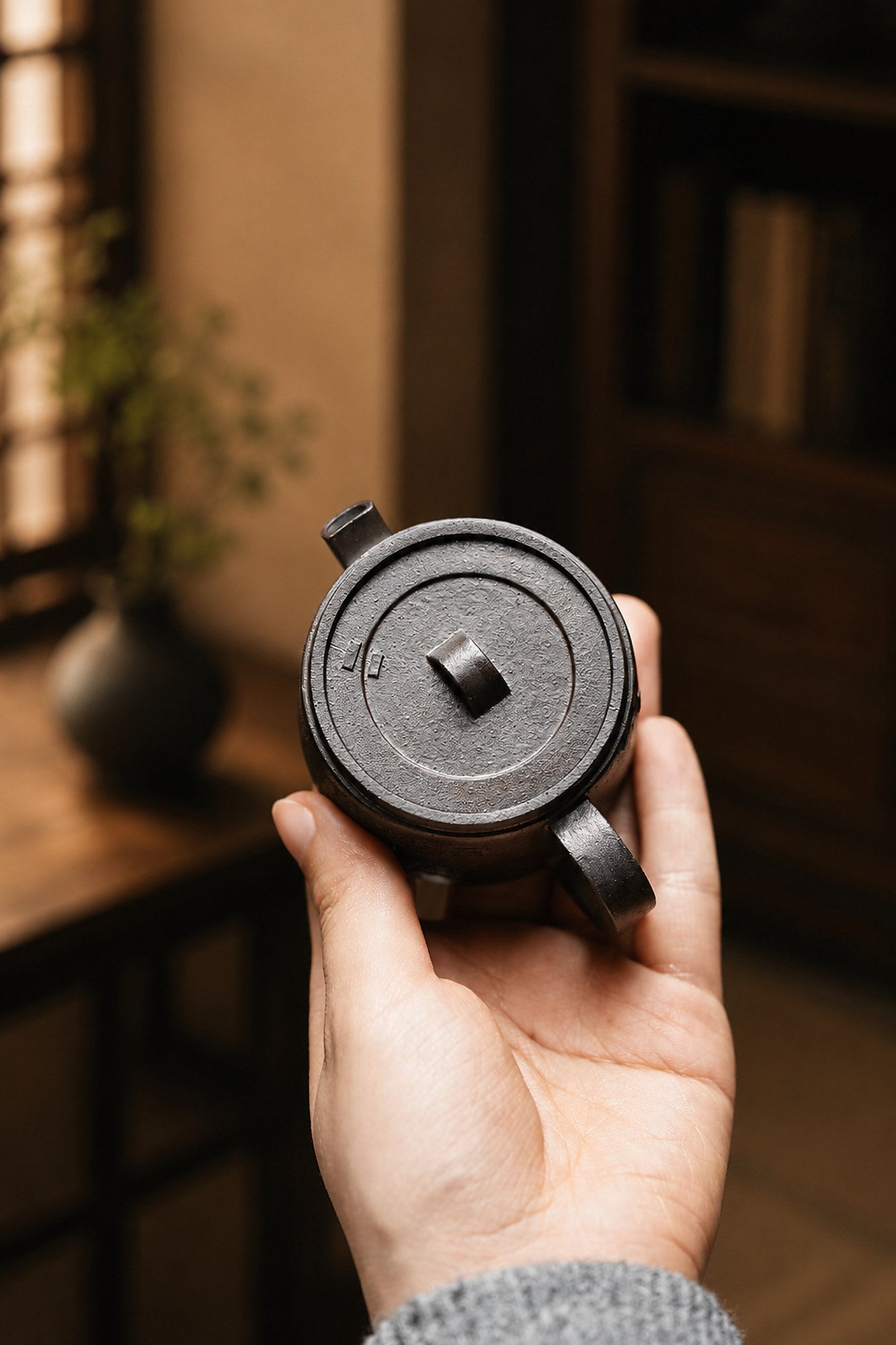 Hanwa Yixing Zisha Teapot – Aged Zini Clay, 80ml