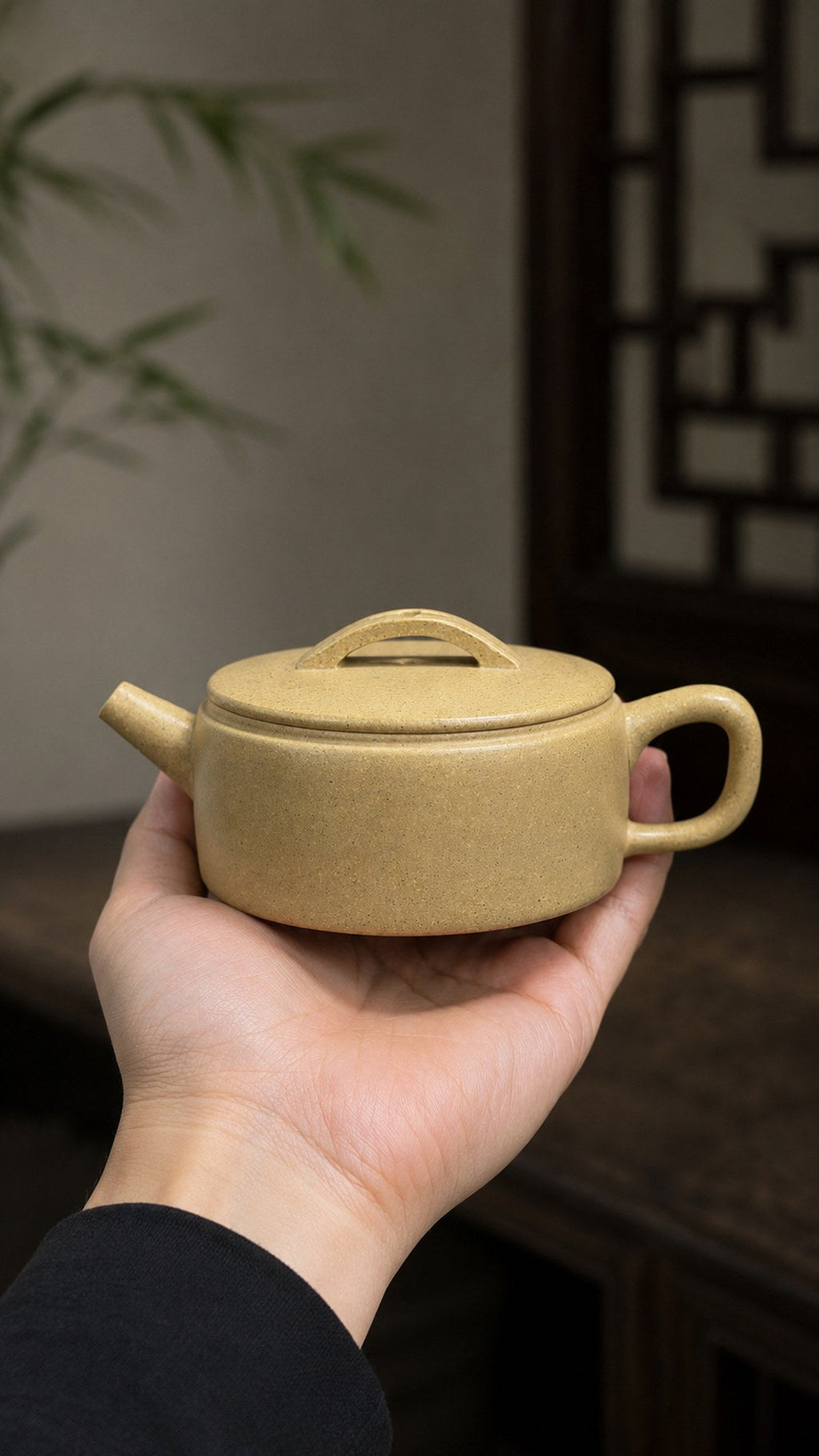 Handmade Hanwa Yixing Zisha Teapot – Benshan Luni Clay, 180ml