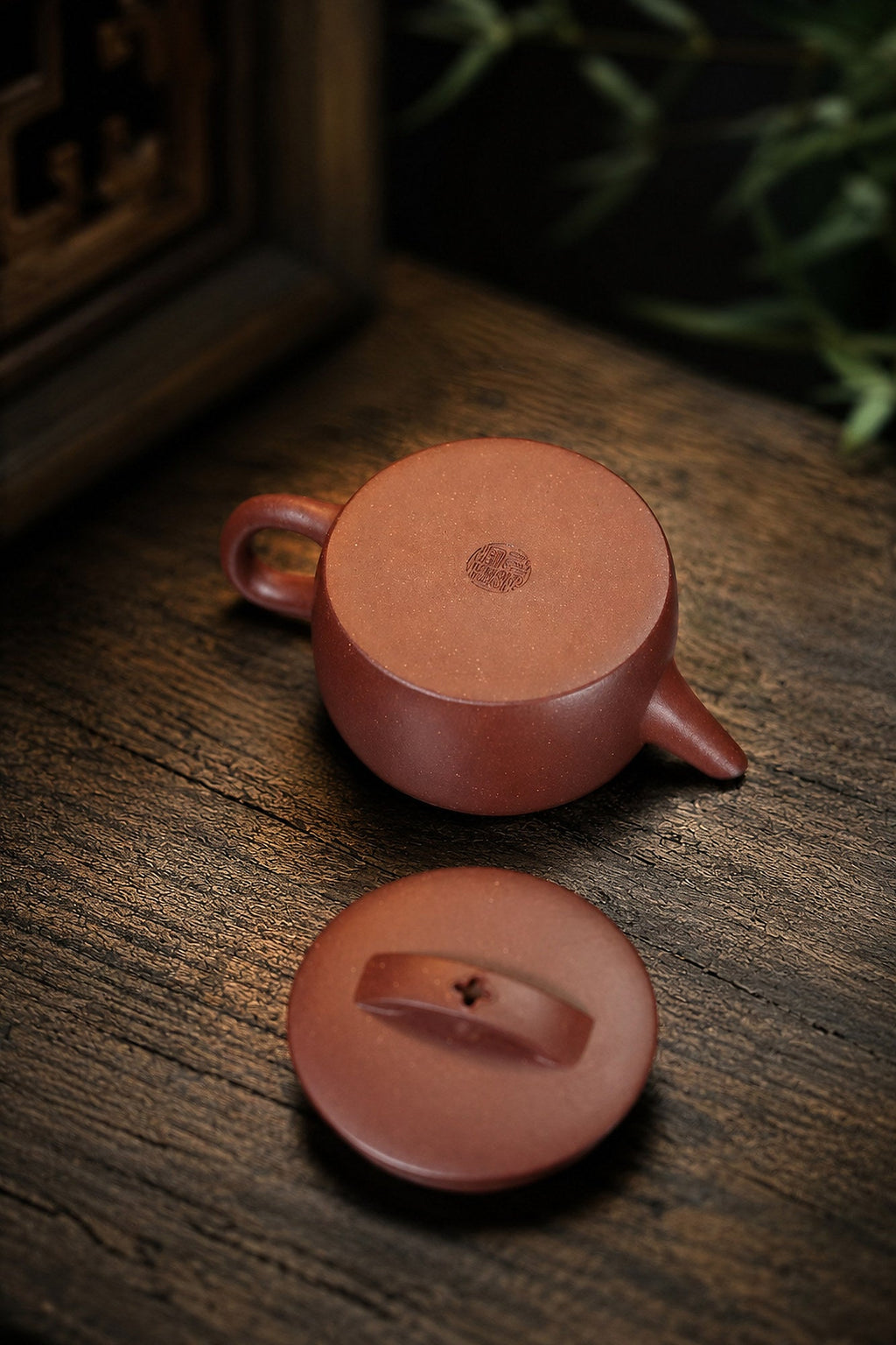 Handmade Hanwa Yixing Zisha Teapot – Dicaoqing Zini Clay, 70ml