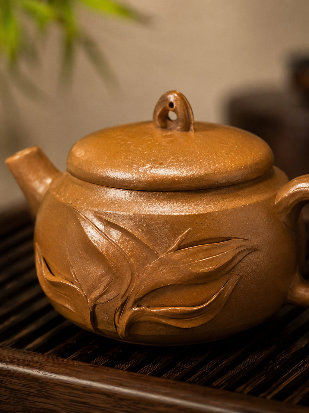 Hanwa Yixing Zisha Teapot – Golden Duanni Clay, 40ml – No. 009