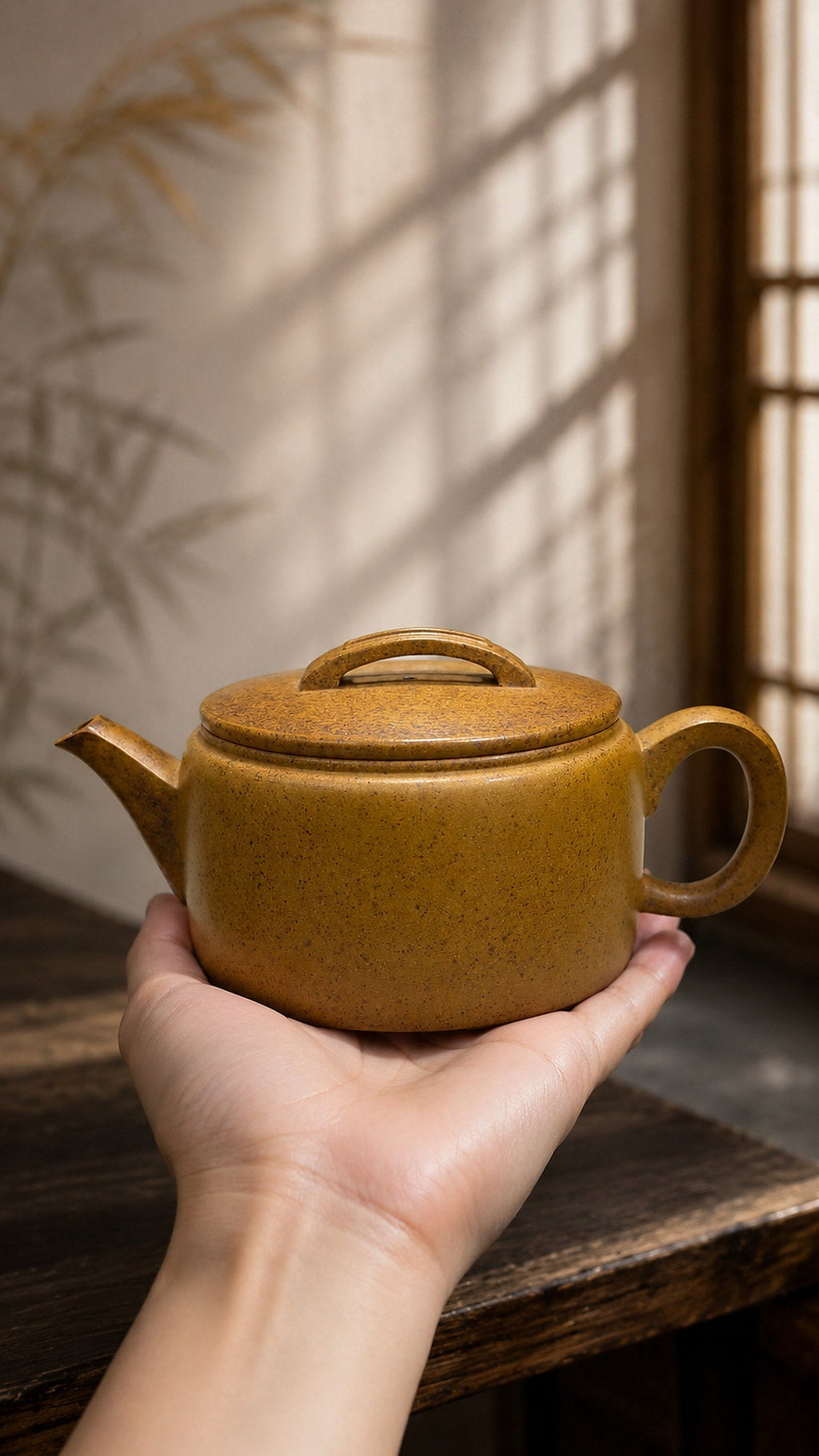 Hanwa Yixing Zisha Teapot – Golden Duanni Clay, 190ml