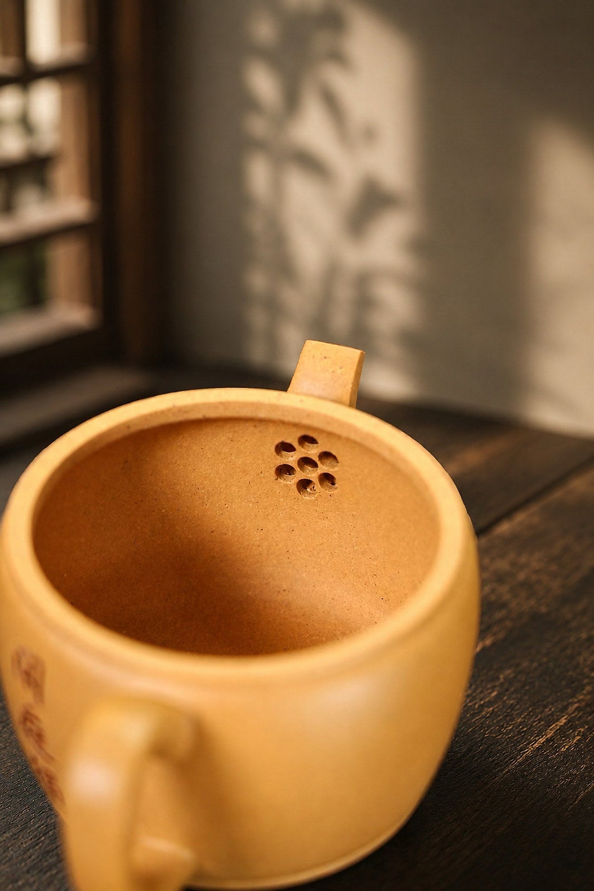 Hanwa Yixing Zisha Teapot – Golden Duanni Clay, 130ml