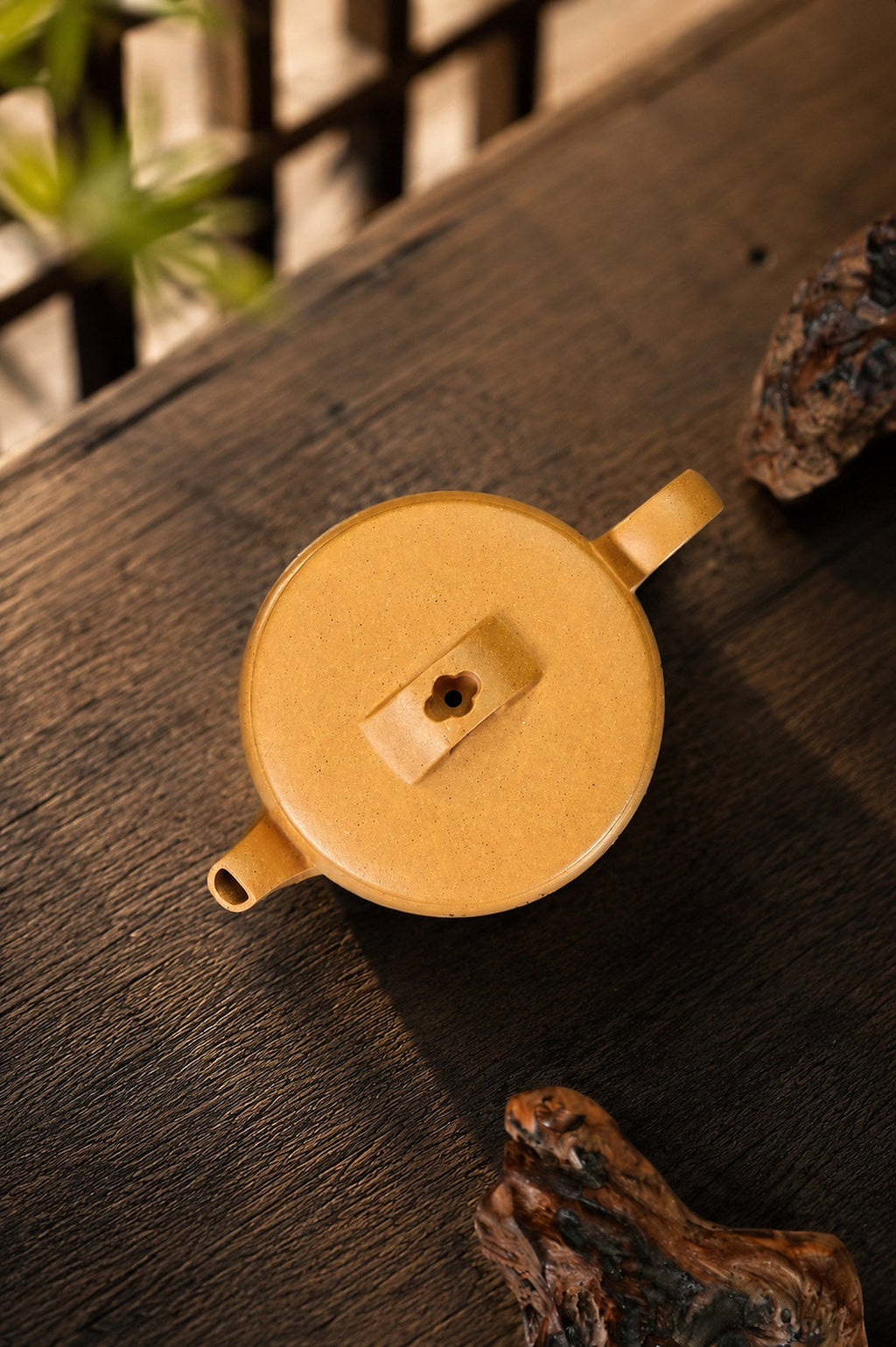 Hanwa Yixing Zisha Teapot – Golden Duanni Clay, 130ml