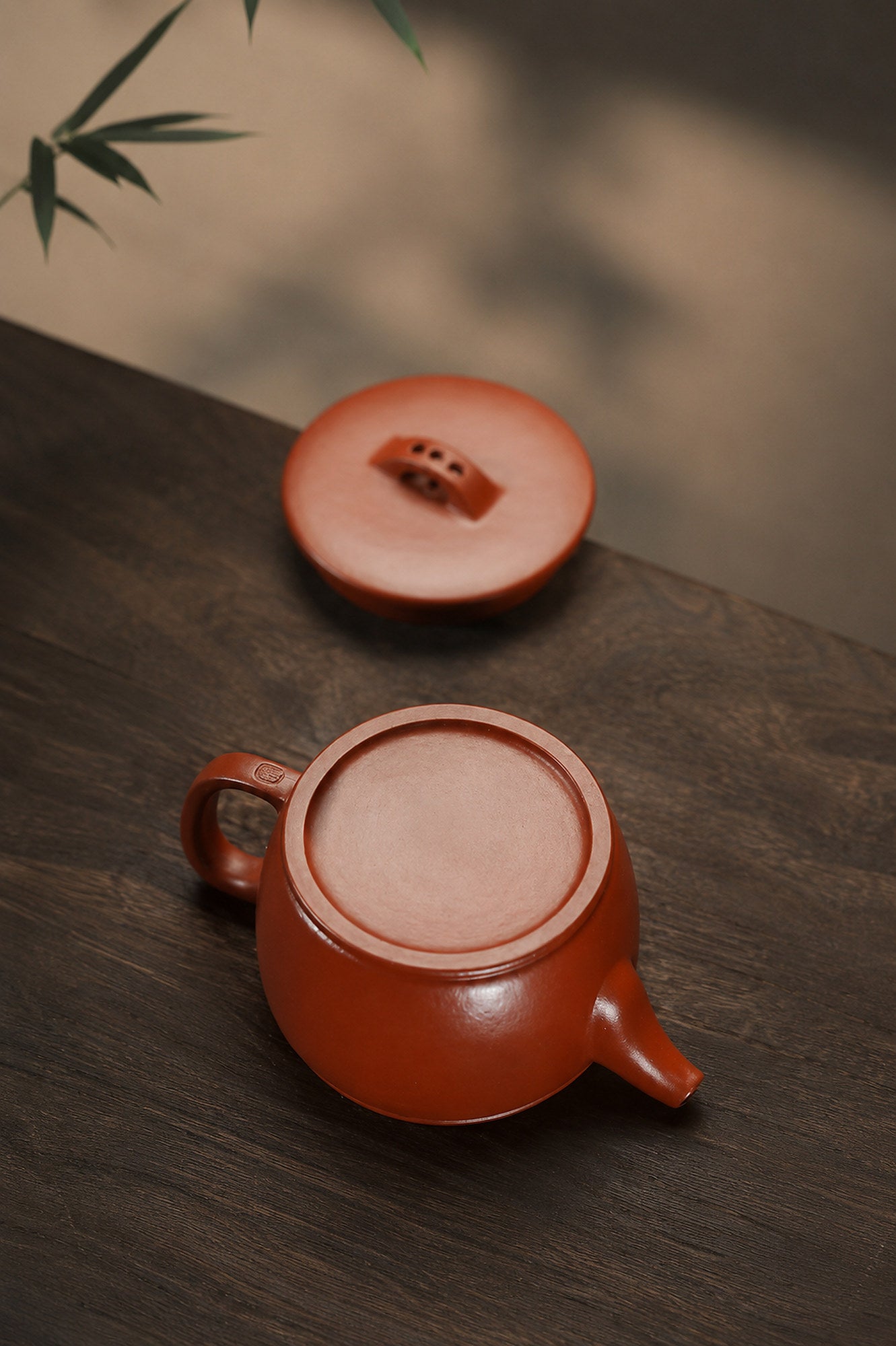 Handmade Hanwa Yixing Zisha Teapot – Zhuni Clay, 90ml